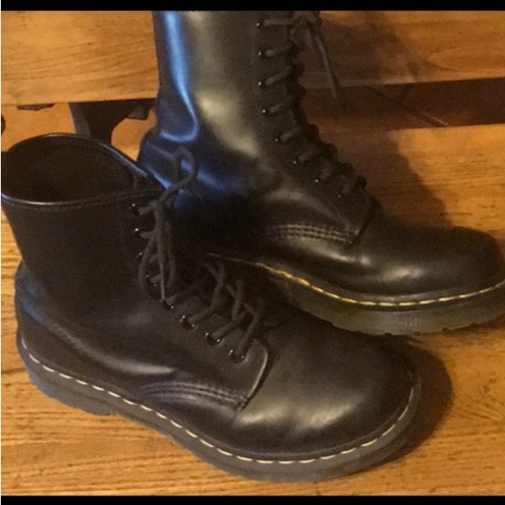 Dr. Martens Black Boots - Picture 5 of 9